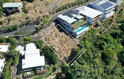 1 Jessies Way, Cannonvale, Qld 4802