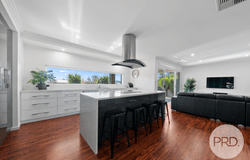 14 Marylands Way, Bourkelands, NSW 2650
