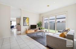 24 Grosvenor Crescent, Derrimut, Vic 3026