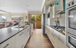 22 Main Street, Crescent Head, NSW 2440