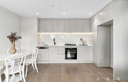 101/2B Ballarat Road, Footscray, Vic 3011