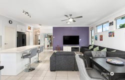 29 Shrapnel Road, Cannon Hill, Qld 4170