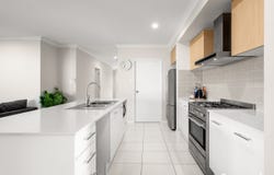 32 Discovery Boulevard, Bahrs Scrub, Qld 4207