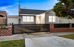8 Holland Court, Maidstone, Vic 3012