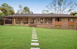 11 Tennyson Avenue, Turramurra, NSW 2074