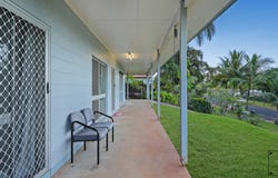 17 McFarlane Drive, Kanimbla, Qld 4870
