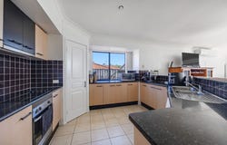 3 Carmarthen Circuit, Pacific Pines, Qld 4211