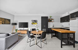 2/3 Gladstone Street, Reservoir, Vic 3073