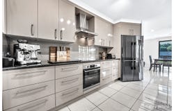 37 Bellbird Drive, Parkhurst, Qld 4702