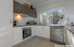 4/9 Cavella Drive, Glen Eden, Qld 4680