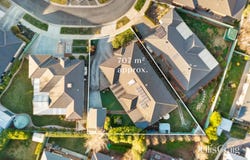 8 Waterside Close, Miners Rest, Vic 3352