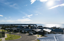 12 Longfin Crescent, San Remo, Vic 3925