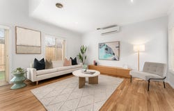 2/1 Bletchley Road, Hughesdale, Vic 3166