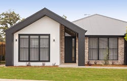 44 Mcburnie Avenue, Highfields, Qld 4352