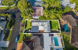 8 Tiwi Street, Bundall, Qld 4217