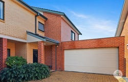 2/25-27 Henry Lawson Drive, Peakhurst, NSW 2210