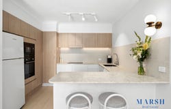 8/24 Chelsea Avenue, Broadbeach, Qld 4218