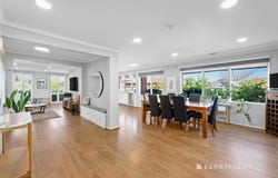 8 Fraser Close, Mill Park, Vic 3082