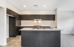 16 & 16a Dulcimere Street, Tahmoor, NSW 2573