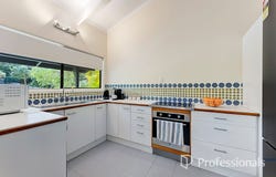 8 Tarnee Street, Ferny Hills, Qld 4055