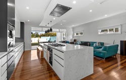 77 Sinclair Street, Kangaroo Point, Qld 4169