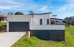 8 Hitchcock Drive, Nannup, WA 6275
