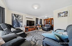 10 Thistle Street, Regents Park, Qld 4118