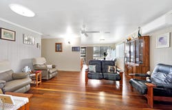 4 Wattle Street, Winfield, Qld 4670