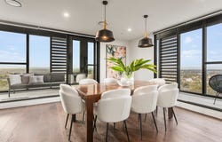 Penthouse 801/5 Sovereign Point Court, Doncaster, Vic 3108