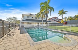 12 Desert Falls Crescent, Parkwood, Qld 4214