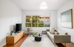 2/27 Lewisham Road, Windsor, Vic 3181