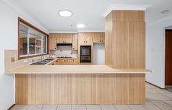 10 Lagonda Drive, Ingleburn, NSW 2565