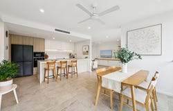 204/5 Nyrang Avenue, Palm Beach, Qld 4221