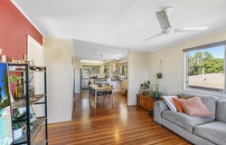 19 Brock Crescent, Dysart, Qld 4745