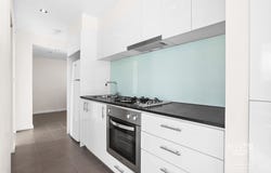 2705/8 Exploration Lane, Melbourne, Vic 3000