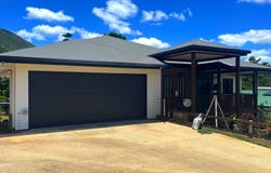 37 Pease St, Tully, Qld 4854