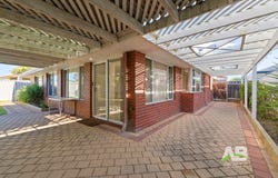 5 Balladong Loop, Carramar, WA 6031