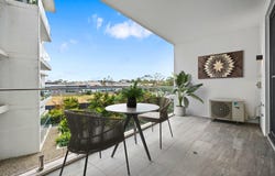 309/2 Calabria Lane, Prairiewood, NSW 2176