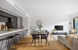 2/853 Toorak Road, Hawthorn East, Vic 3123