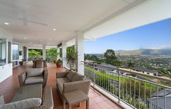 14 Coreega Close, Mooroobool, Qld 4870