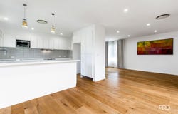 11 Campton Avenue, Cambridge Park, NSW 2747