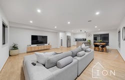 17 Savage Way, Clyde North, Vic 3978