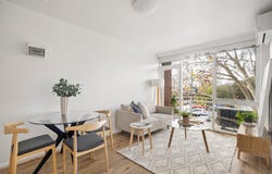 1/294 Nicholson Street, Seddon, Vic 3011