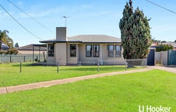 4 Chaucer St, Clearview, SA 5085