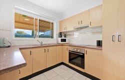 4/10 Crosio Pl, Bonnyrigg, NSW 2177