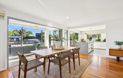 14 Ensenada Court, Broadbeach Waters, Qld 4218