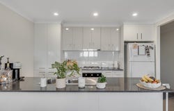 1 & 2/20 Negrita Street, Harristown, Qld 4350