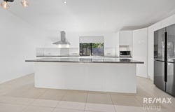 8 Sommerset Court, Narangba, Qld 4504