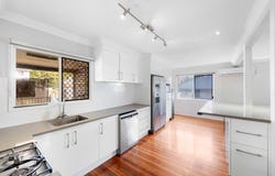 5 Ellen Street, West Gladstone, Qld 4680