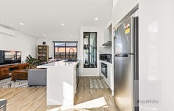 2/108 Messmate Street, Lalor, Vic 3075